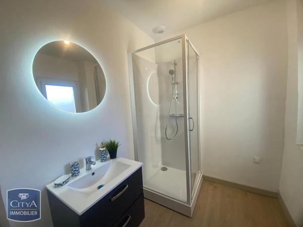 Appartement à louer 6 pièces 177m²