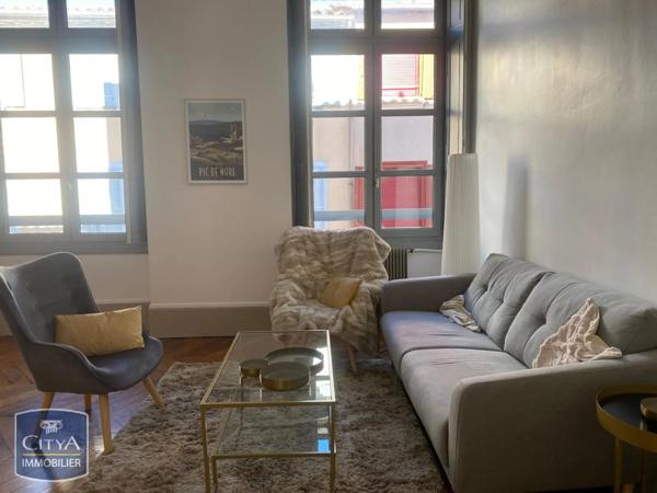 Appartement à louer 6 pièces 177m²