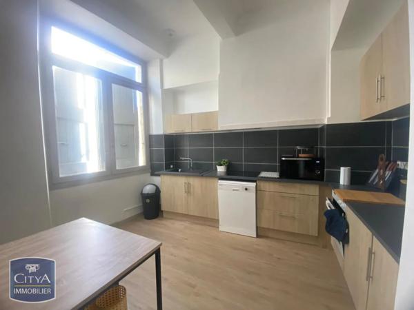 Appartement à louer 6 pièces 177m²