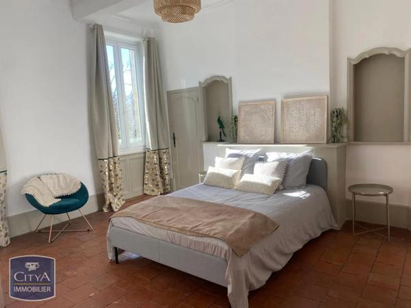 Appartement à louer 6 pièces 177m²