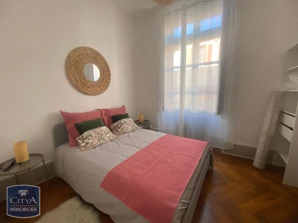 Appartement à louer 6 pièces 177m²