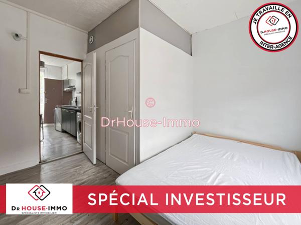 Immeuble à vendre 4 pièces de 153 m²