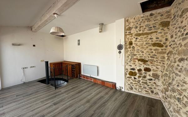 Maison à vendre    2 pièces •  Pauligne