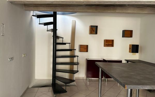 Maison à vendre    2 pièces •  Pauligne