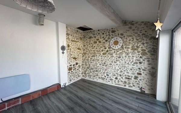 Maison à vendre    2 pièces •  Pauligne