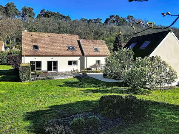 194 m² de volumes au cœur de la nature ...