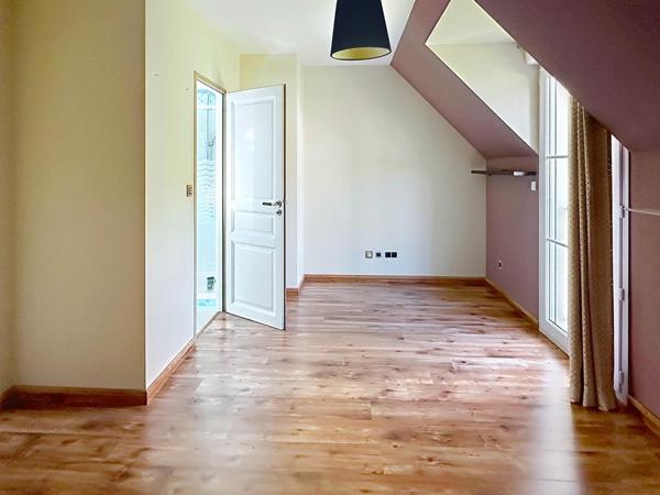 194 m² de volumes au cœur de la nature ...