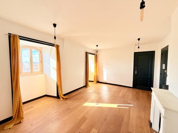 Immeuble 16 pièces - 500 m²