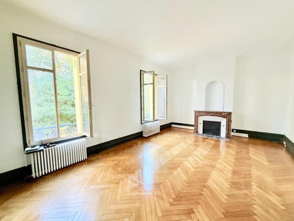 Immeuble 16 pièces - 500 m²