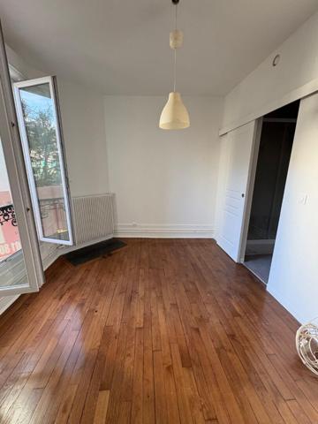 Appartement Courbevoie 2 pièce(s) 32 m2