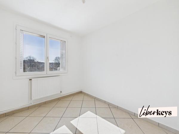 Lumineux et spacieux T5 idéal investisseur 