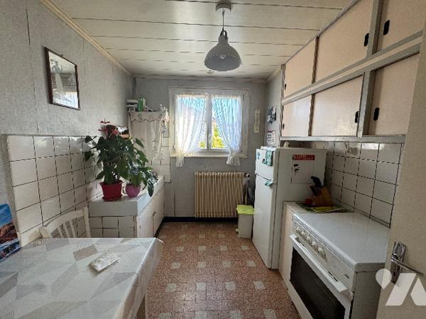 MAISON SEMI-PLAIN-PIED 72 m2 SANS VIS A VIS ETOUVANS AVEC TERRAIN DE 7 ARES