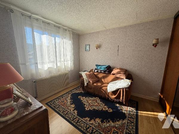 MAISON SEMI-PLAIN-PIED 72 m2 SANS VIS A VIS ETOUVANS AVEC TERRAIN DE 7 ARES