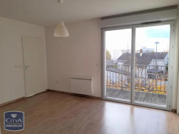 Appartement à louer 2 pièces 40.01m² Reims (51100)