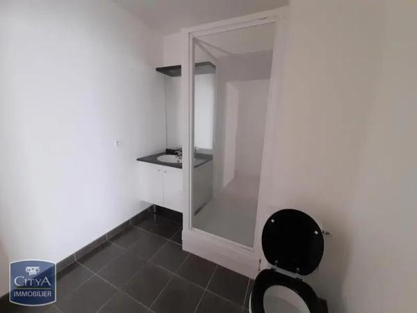 Appartement à louer 2 pièces 40.01m² Reims (51100)