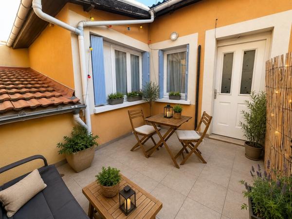 APPARTEMENT TYPE MAISONNETTE 54m2- TERRASSE - 1 CHAMBRE - MEZZANINE - BUANDERIE - CAVE