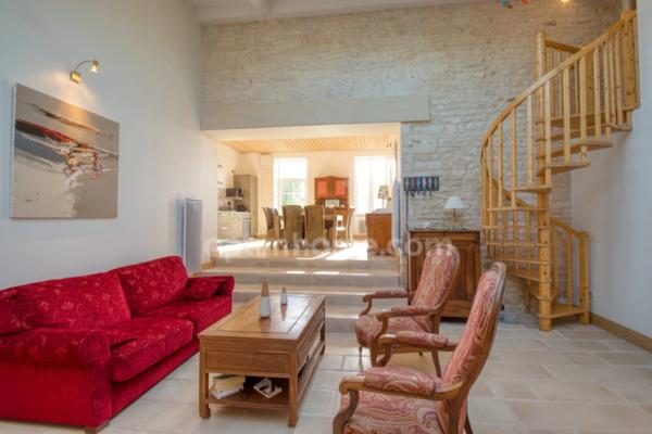 Maison 8 pièces, 5 chambres à SAINT PIERRE D'OLERON (17) La chefmalière