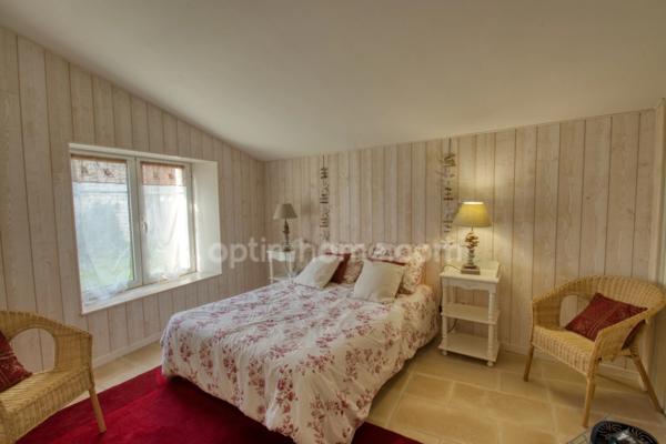 Maison 8 pièces, 5 chambres à SAINT PIERRE D'OLERON (17) La chefmalière