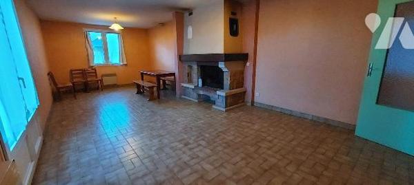 Maison à Vendre à Entrammes (53260), à 5mn de LAVAL

Cette maison de 101,5 m² se situe sur un...