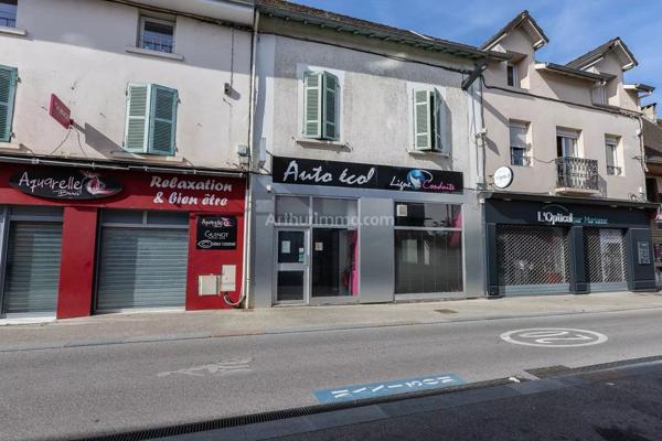 Vente                                                      Immeuble
                        
                     6 pièces                      130 m2                     à Les Avenières Veyrins-Thuellin