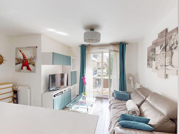 ROSNY-SOUS-BOIS, Appartement T2, Balco, parking, 41m2