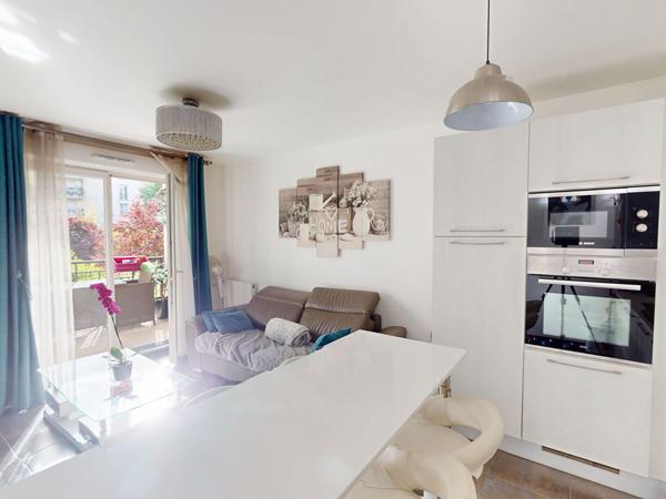 ROSNY-SOUS-BOIS, Appartement T2, Balco, parking, 41m2