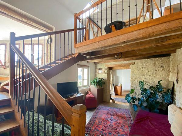 Maison de caractère à Jouy le Moutier Village (175 m2 env) alliant charme et confort !