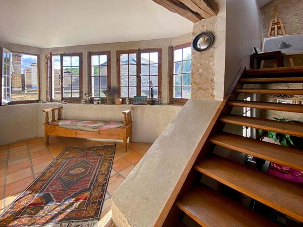 Maison de caractère à Jouy le Moutier Village (175 m2 env) alliant charme et confort !