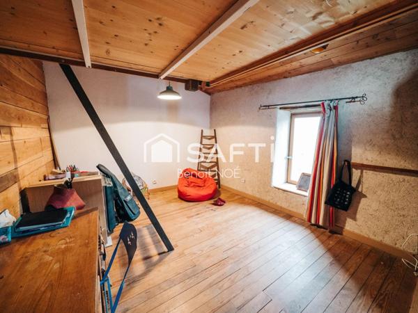 Maison de village axe Pamiers-Mirepoix avec jardin