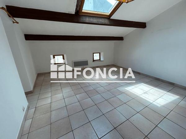 Location Appartement 2 pièces 40 m² - 16 RUE PIERRE TAILLANT Pont Saint Esprit 30130