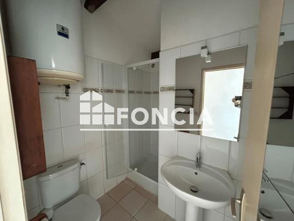 Location Appartement 2 pièces 40 m² - 16 RUE PIERRE TAILLANT Pont Saint Esprit 30130