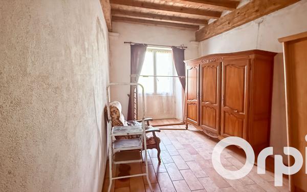 Maison à vendre    4 pièces •  Mondragon
