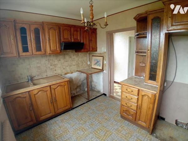 RUAUDIN, pavillon de 1967 sur sous-sol avec ses 2 chambres.