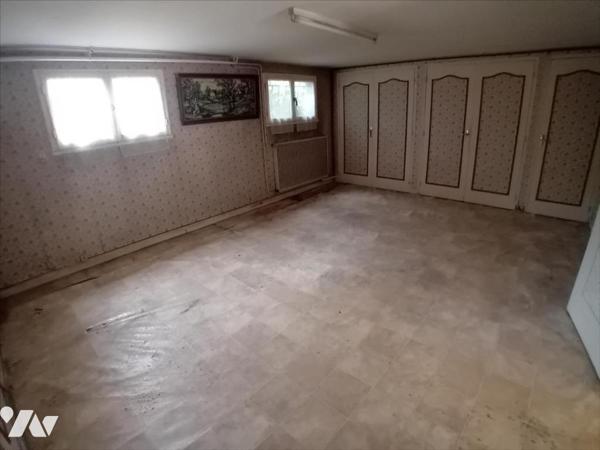 RUAUDIN, pavillon de 1967 sur sous-sol avec ses 2 chambres.