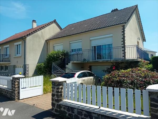 RUAUDIN, pavillon de 1967 sur sous-sol avec ses 2 chambres.
