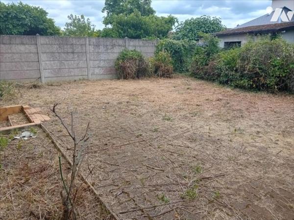 RUAUDIN, pavillon de 1967 sur sous-sol avec ses 2 chambres.