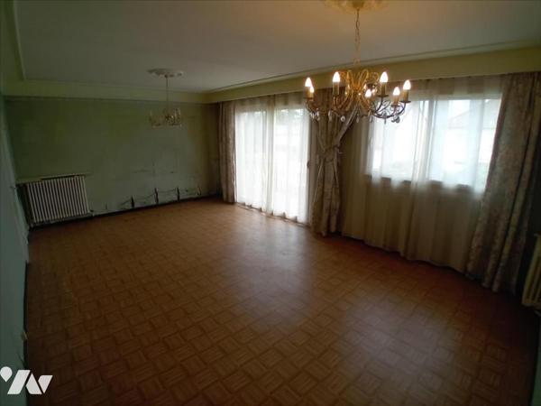 RUAUDIN, pavillon de 1967 sur sous-sol avec ses 2 chambres.