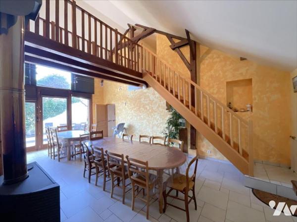 Maison - 245 m² - MONT PRES CHAMBORD