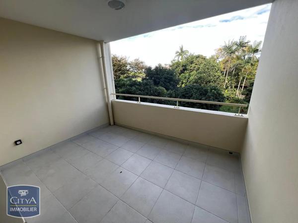 Appartement à louer 3 pièces 65.54m² Le Tampon (97430)
