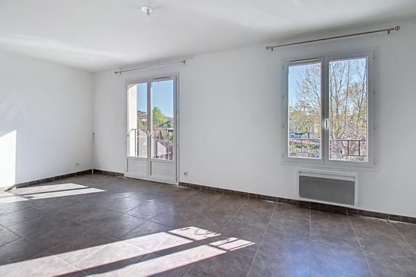 À LOUER - EN EXCLUSIVITÉ A VIDAUBAN  TRIPLEX DE 68,43m2
