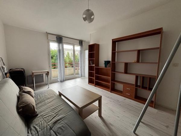 Appartement à louer 624 € CC Talence 1 pièce 27 m² DPE D