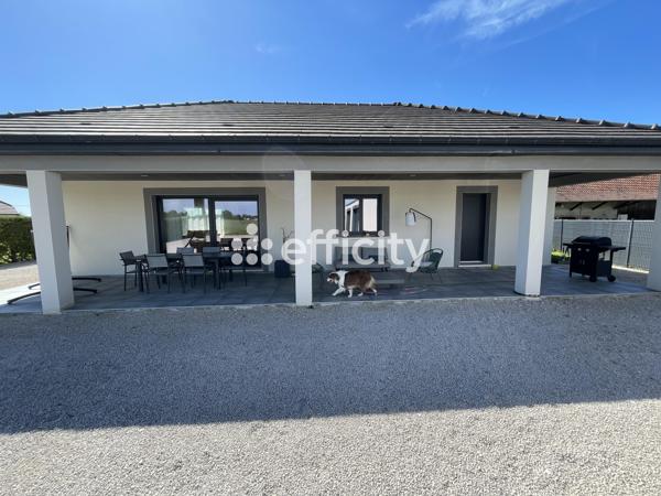 Maison
         5 pièces
        - 131 m² 279 000 € *