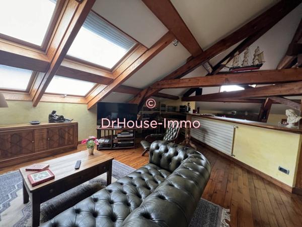 Immeuble à vendre 28 pièces de 571 m²