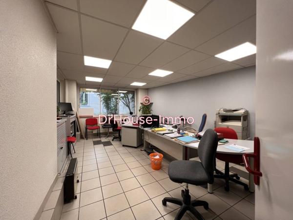 Immeuble à vendre 28 pièces de 571 m²