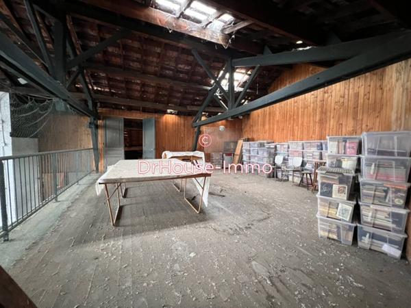 Immeuble à vendre 28 pièces de 571 m²