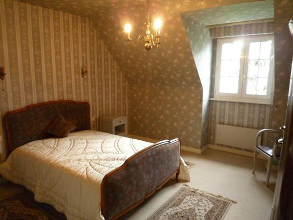 Maison  7 pièce(s) 148 m2