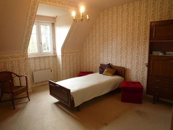 Maison  7 pièce(s) 148 m2