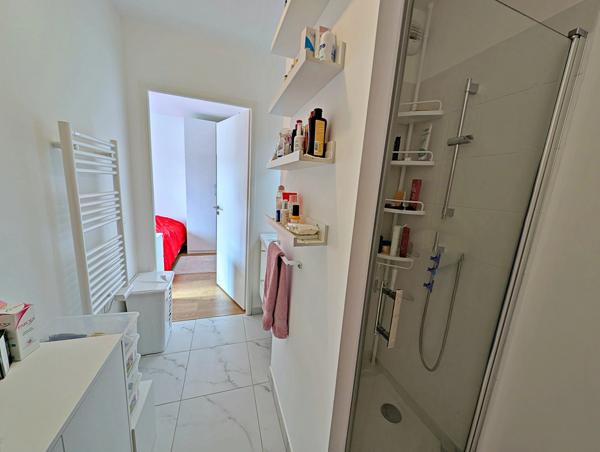 Idéal 1er achat – F2 récent avec balcon et parking – Limeil-Brévannes centre