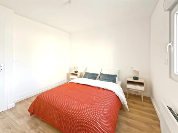 SAINT MARC SUR MER - PLAGE HULOT - PLEIN CENTRE - MARCHE - Duplex Loft T5 - AVEC TERRASSE - GARAGE - PARKING SECURISE