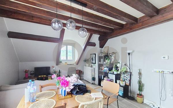 Maison à vendre    9 pièces •  Le Lardin-Saint-Lazare